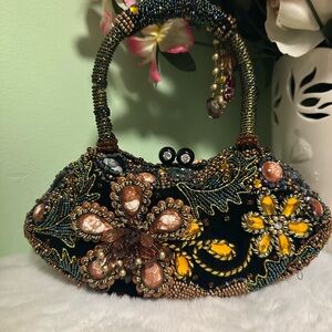 Source Unknown Black and Gold Beaded Clutch